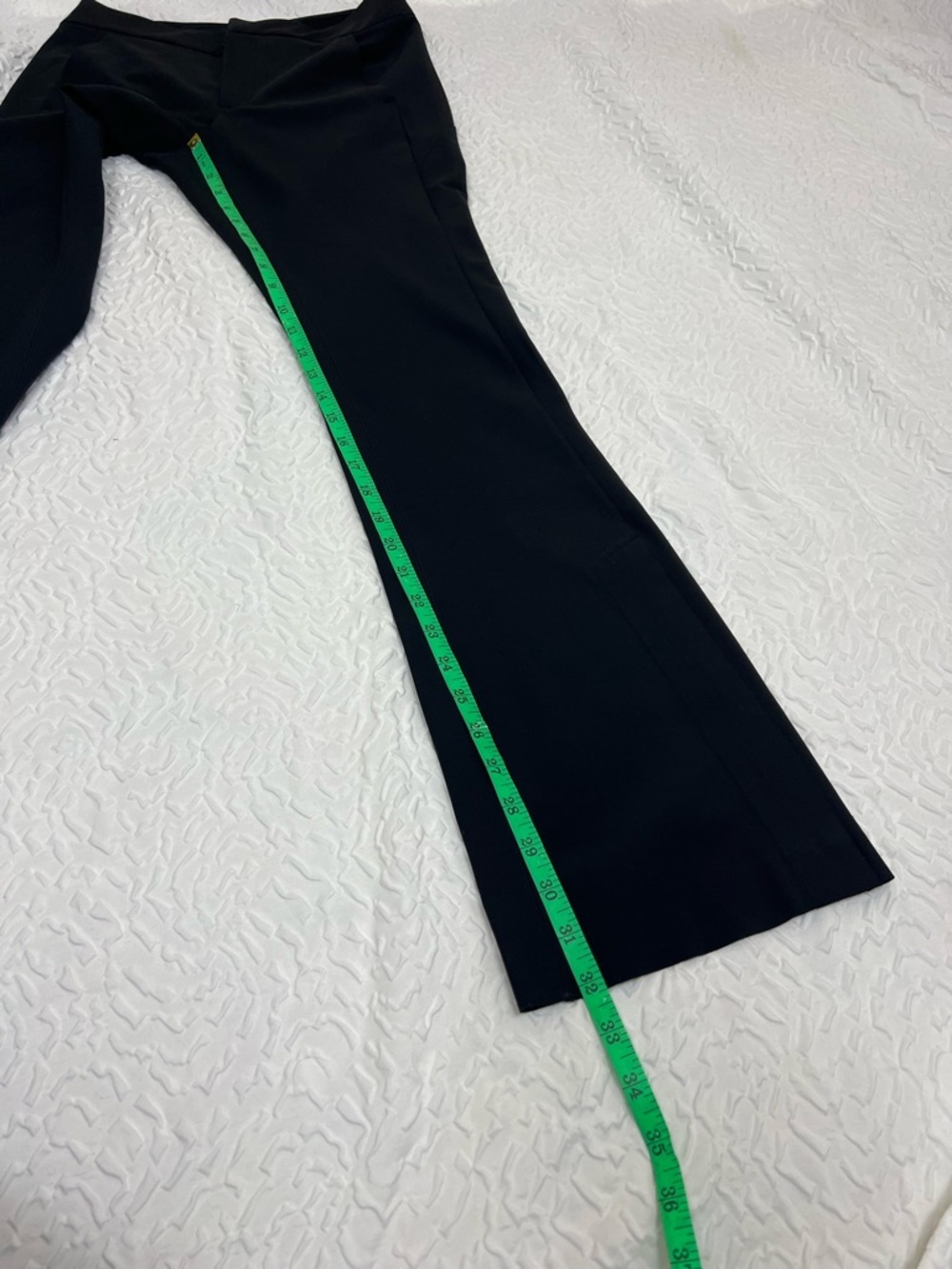 ATHLETA Stellar Flare Trouser Black Size 6 Pants Travel Women’s - Picture 8 of 9